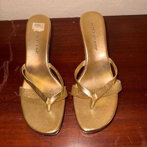 Women’s size 7 vintage gold Lower East Side light up dancing heels